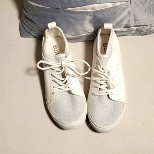 Forever Comfort Sneakers